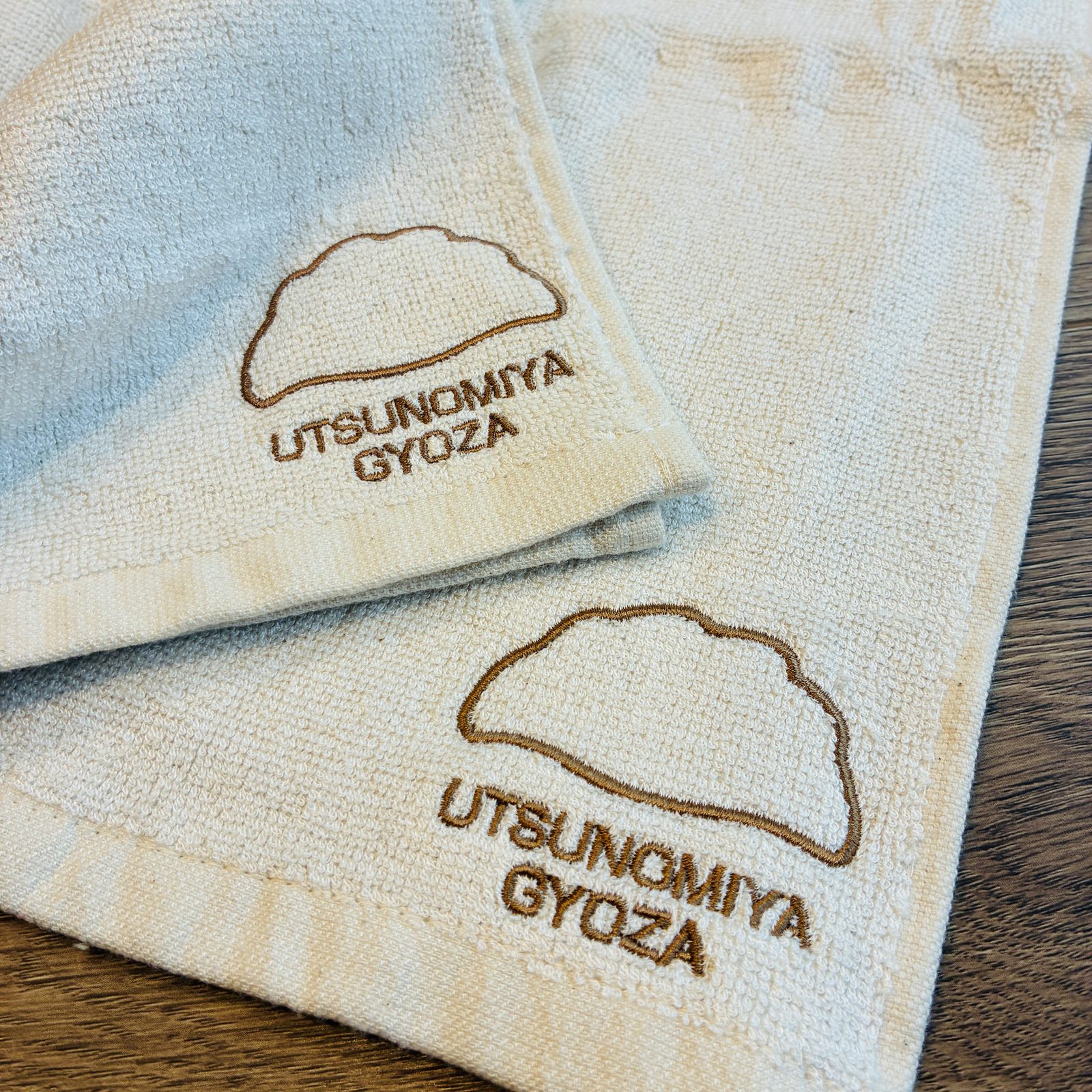 餃子刺繍の竹フェイスタオル 2枚