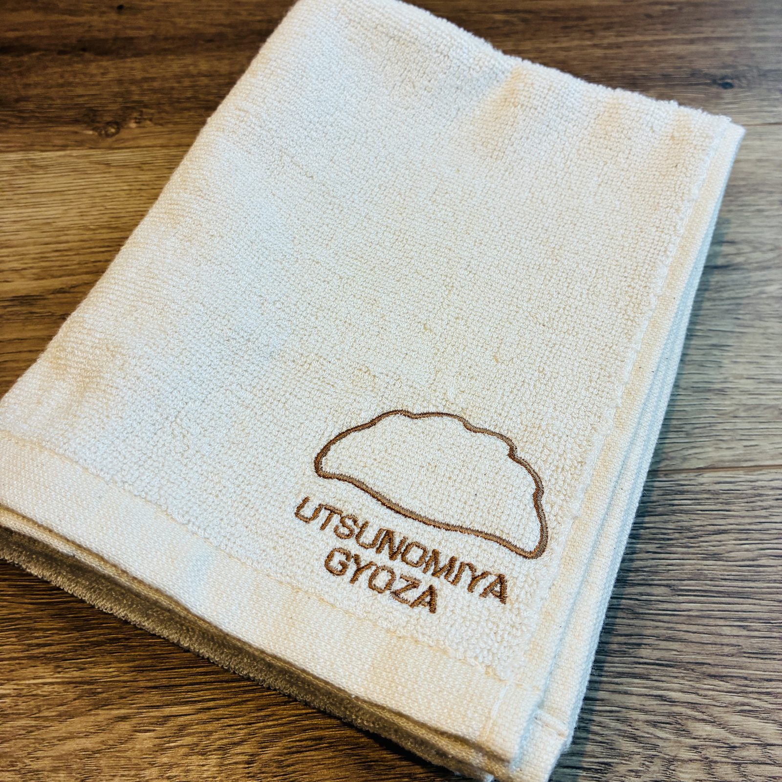 餃子刺繍の竹フェイスタオル